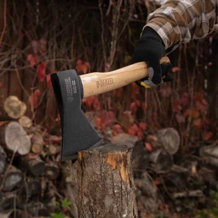 Топор, 800 г Denzel 21633, кованый, буковое топорище купить в Губкинске