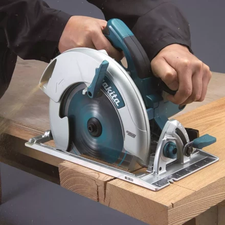 Дисковая пила Makita 5008MGJX2 купить в Губкинске