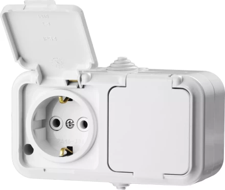 Розетка STAYER &quot;MASTER&quot; &quot;MAXIMA&quot; двухместная, с заземлением, с защитной крышкой, IP54, 16А, 220В 54307-W купить в Губкинске