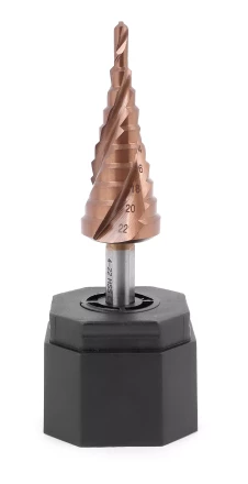 Ступенчатое сверло MESSER HSS CO  4-22х10 с кобальтовым покрытием и тремя спиральными канавками. купить в Губкинске