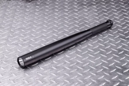 Фонарь-бита TESLA LB-40 33х400 мм купить в Губкинске