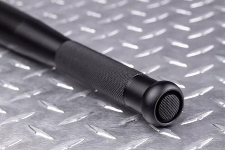 Фонарь-бита TESLA LB-40 33х400 мм купить в Губкинске