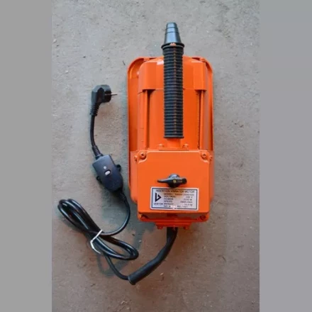 Электродвигатель с УЗО Vektor-220B 1,5 кВт медная обмотка купить в Губкинске