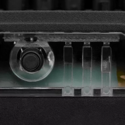 Батарея аккумуляторная Denzel IB-18-4.0, Li-Ion, 18 В, 4.0 А/ч 28434 купить в Губкинске