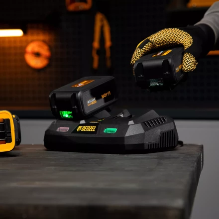 Батарея аккумуляторная Denzel IB-18-4.0, Li-Ion, 18 В, 4.0 А/ч 28434 купить в Губкинске