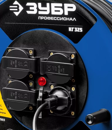 Удлинитель на катушке &quot;КГ 325&quot;, 30 м, 4000 Вт, 4 гнезда, IP44, КГ 3х2,5 кв мм, ЗУБР 55079-30 купить в Губкинске