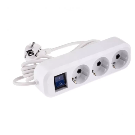 Удлинитель бытовой с заземлением и выключателем 3 м 3 розетки 10 A серия УХз10 Denzel 95971 купить в Губкинске