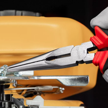 Длинногубцы прямые Matrix, 200 мм, хром-ванадий, двухкомпонентные рукоятки, 17311 купить в Губкинске