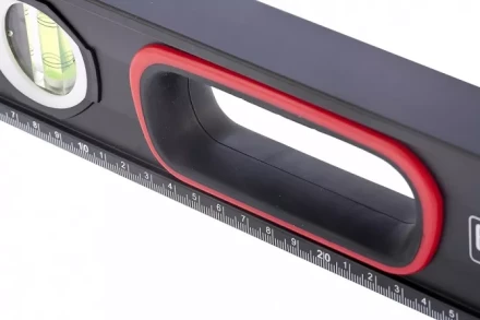 Уровень алюминиевый усиленный 1500 мм MATRIX 2 компонентные рукоятки артикул 34365 купить в Губкинске