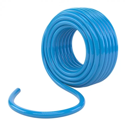 Шланг поливочный армированный 3 слойный ПВХ 3/4 15м Родничок Сибртех 67526 купить в Губкинске