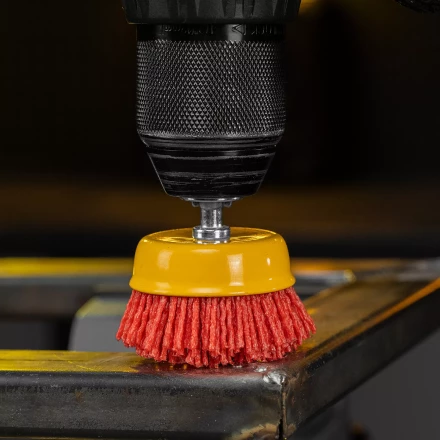 Щетка для дрели Denzel, 65 мм, Чашка, со шпилькой, нейлоновая щетина, 74435 купить в Губкинске