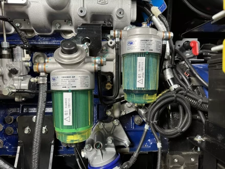 Дизельный генератор Vektor AD-70Y-T400 в шумозащитной кожухе купить в Губкинске