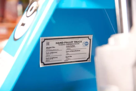 Тележка гидравлическая 2500 кг 800 мм полиуретановые колеса TOR RHP(BF) PRO 1010171 купить в Губкинске