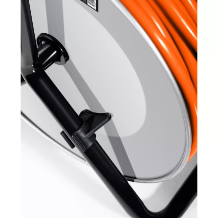 Силовые удлинители на стальной катушке  P-325, провод ПВС 3х2.5 мм2 55089-50 купить в Губкинске