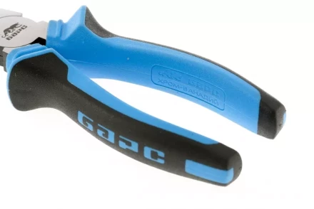 Плоскогубцы комбинированные 160 мм хром-ванадий двухкомпонентные рукоятки БАРС 16996 купить в Губкинске