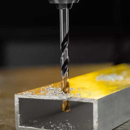 Сверло спиральное по металлу Denzel 6,5 x 93мм, Р6М5, Golden Tip, многогранная заточка, 718279 купить в Губкинске